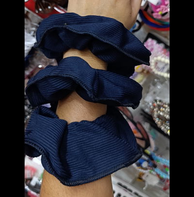 Scrunchies azul de tela 