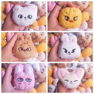 mini fluffy SKZOO llavero bias