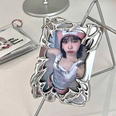 edgy irregular photocard holder