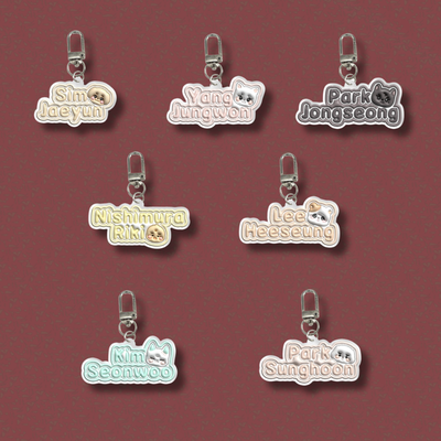 llavero acrílico ENHYPEN - names 🌙