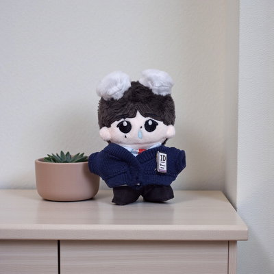 llavero mini doll park sunghoon ⛸️+ outfit completo 
