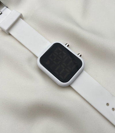 Reloj Digital Lola Blanco 