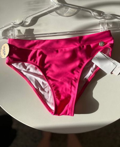 Bombacha de bikini vedetina tiro alto