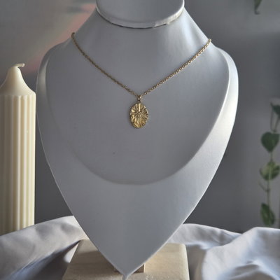 Collar Irina