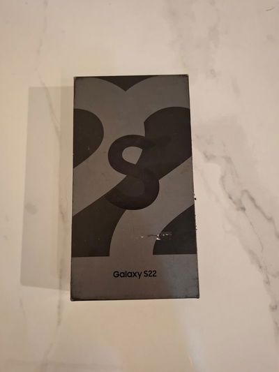 SAMSUNG GALAXY  S22 
