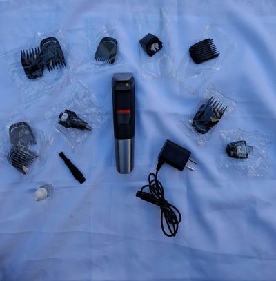 AFEITADORA Y CORTADORA DE PELO PHILIPS