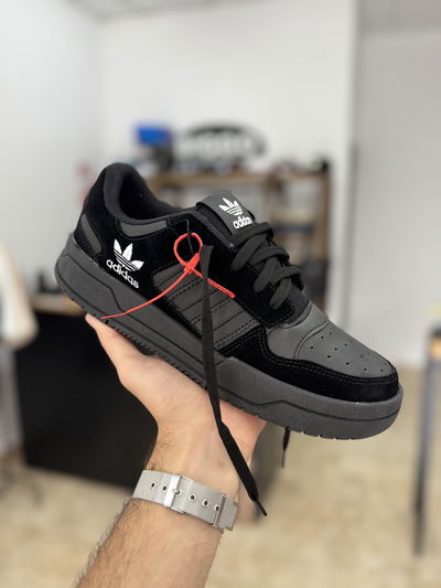 Adidas Forum Black