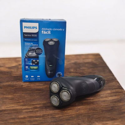 Afeitadora Philips recargable S1520/02 Series 1000