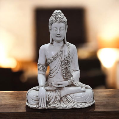 Buda 52cm rezando