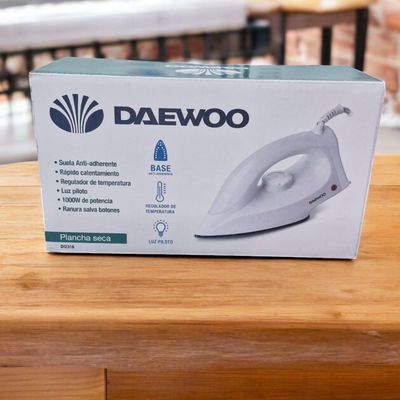 Plancha seca DAEWOO DI2316 1000W regulador de temp. / base antiadherente 