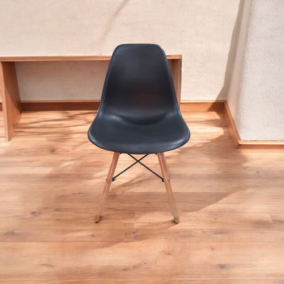 Silla EAMES negra x2, x4, x6 o x8
