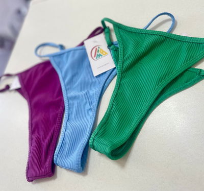 Colaless bikini Morley