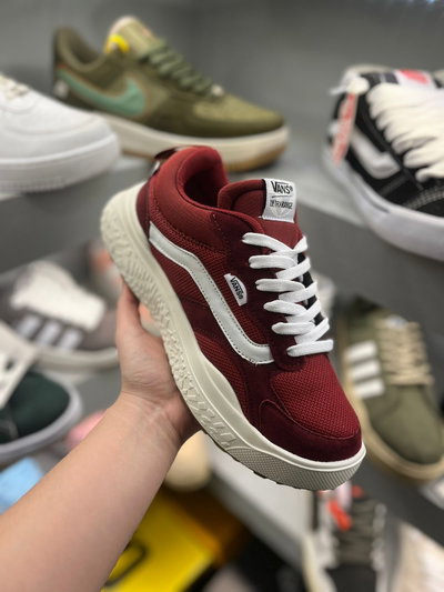 VANS ULTRARANGE VR3 4 colores