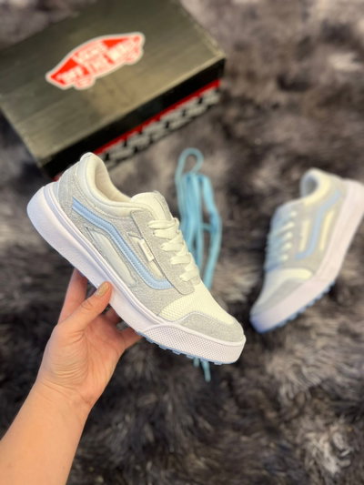 VANS ULTRARANGE NEO celeste
