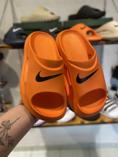 GOMONES NIKE 2 colores