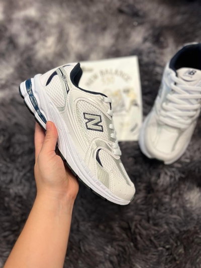 NEW BALANCE 530 blanco