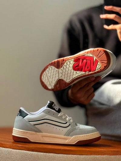 VANS HYLANE gris