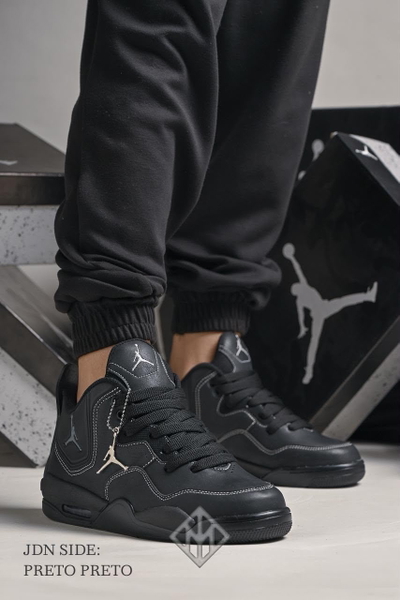 JORDAN RETRO 4 black