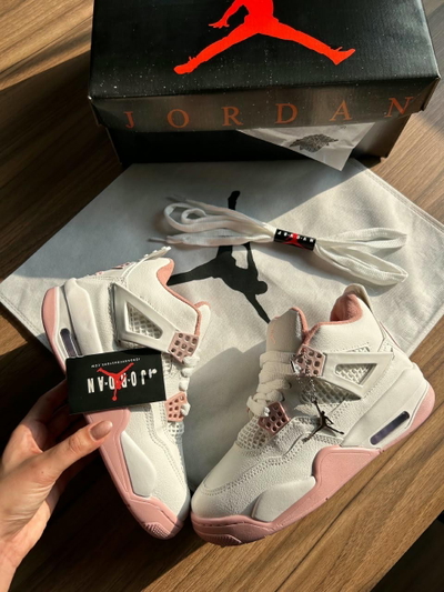 JORDAN RETRO 4 rosa