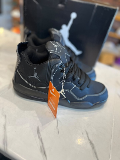 JORDAN RETRO 4 black