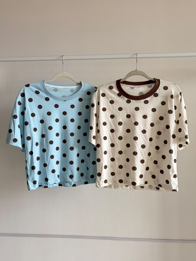 Remera lunares