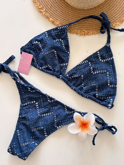 Bikini triangulito azul calada