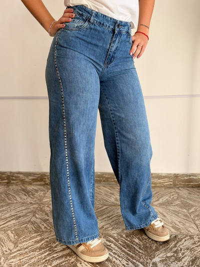 Wide leg rígido tachas