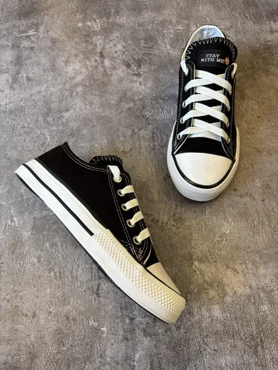 Zapa lona baja negra