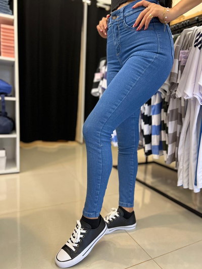 Jean chupin celeste oscuro 