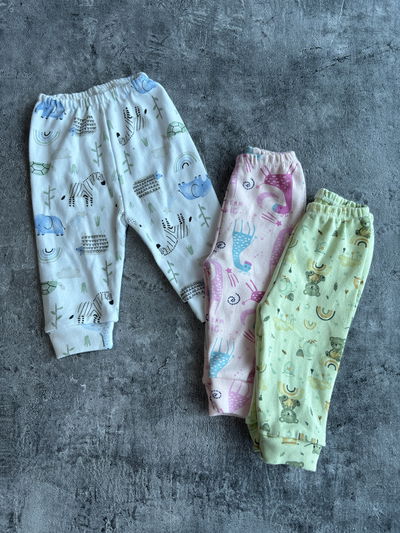 Pantalon con puño estampado 