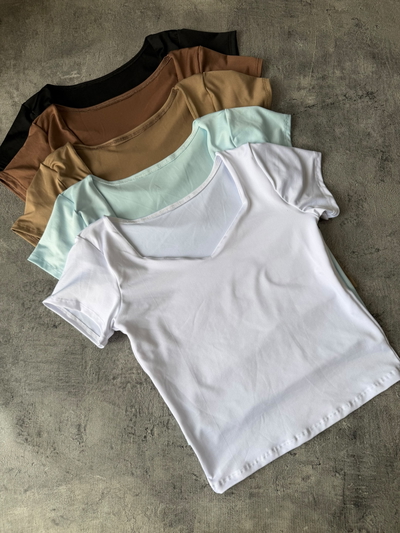 Remera escote corazón de microfibra 