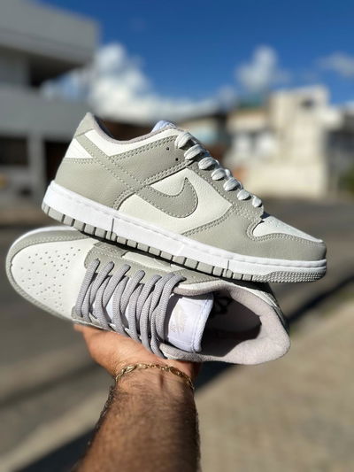 NIKE DUNK LOW GREY