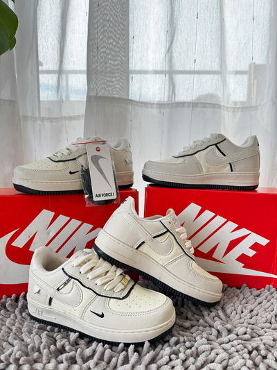 NIKE AIR FORCE BLACK/WHITE - INFANTIL