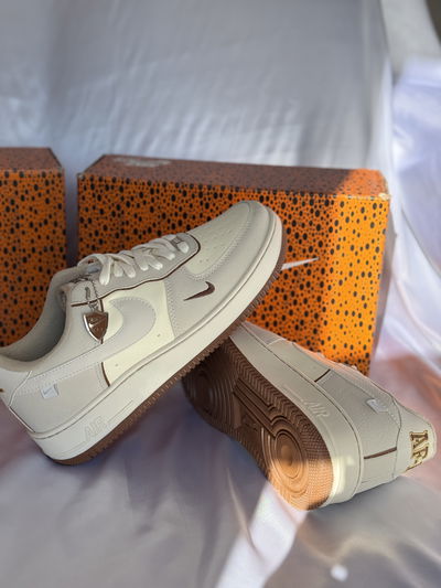 NIKE AIR FORCE CREAM - EDICIÓN LIMITADA