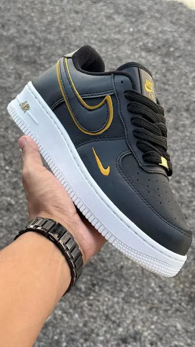NIKE AIR FORCE BLACK/GOLD