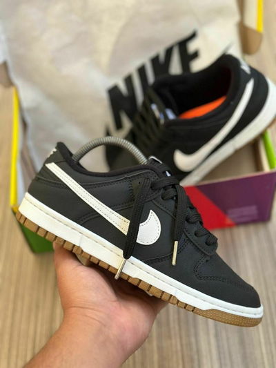 NIKE DUNK SB BLACK GUM