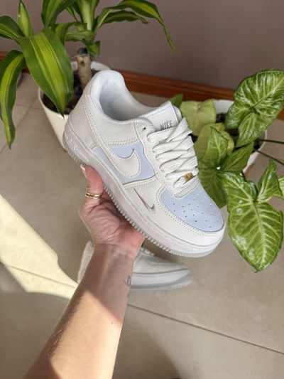 NIKE AIR FORCE 1 CELESTE