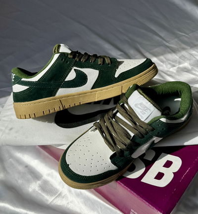 NIKE DUNK VERDE GUM