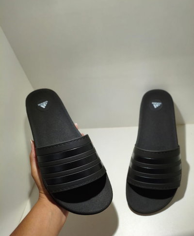 ADIDAS OJOTAS TOTAL BLACK
