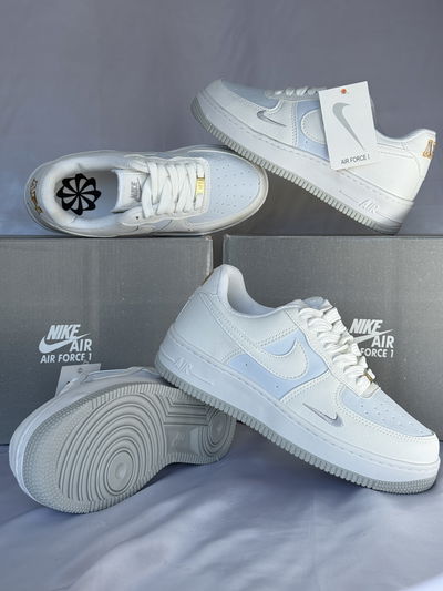 NIKE AIR FORCE 1 CELESTE