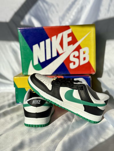 NIKE DUNK SB VERDE