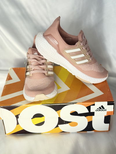 ADIDAS ULTRABOOST PINK