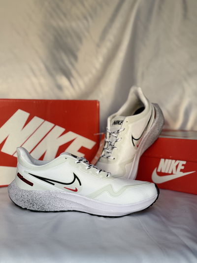 NIKE AIR ZOOM WHITE