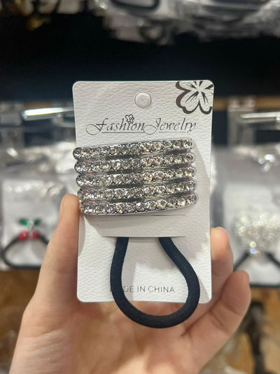 COLITA DE PELO CON APLIQUE STRASS X UNIDAD