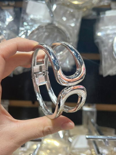 PULSERA DE METAL PLATEADO X UNIDAD