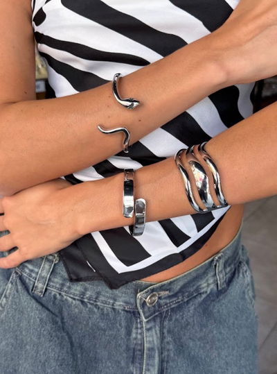 PULSERA SERPIENTE COLA LARGA DE METAL PLATEADO X UNIDAD