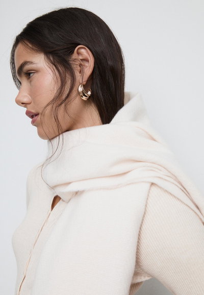 BUFANDÓN BLANCO 200X65 X UNIDAD