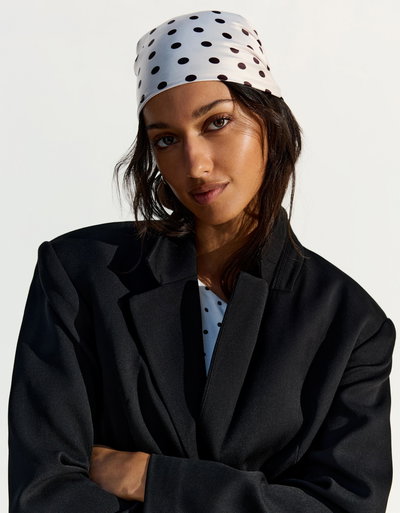 PAÑUELO GRANDE DE RASO 90X90 X UNIDAD