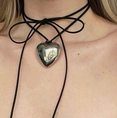 CHOCKER CON CORAZÓN GRANDE PLATEADO X UNIDAD