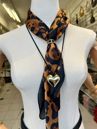 CHOCKER CON CORAZÓN GRANDE DORADO X UNIDAD
